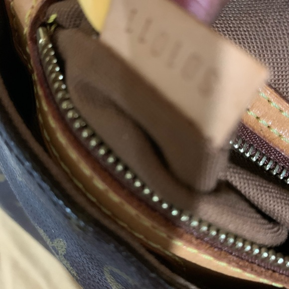 100% Authentic Louis Vuitton handbag - Picture 9 of 9